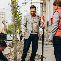 Депутат Ростовской-на-Дону городской Думы восьмого созыва по Кировскому району Максим Хмель и Главный редактор областной газеты "Молот" Каролина Стрельцова.