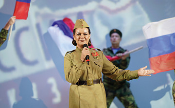 Медики исполнили песни военных лет 