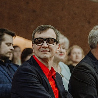 Владимир Денисов  - генеральный директор холдинга "ЕвроМедиа" на открытии  первого регионального детско-юношеского кинофестиваля "Камера.Мотор".
Фотограф Елена Волче.