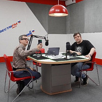 Владимир Денисов гость радиоэфира ФГУП ВГТРК ГТРК "ДОН-ТР", ведущий Олег Пшеничный. 